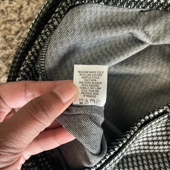 kathy ireland Women’s Black and White Houndstooth Trousers - Picture 13 of 13